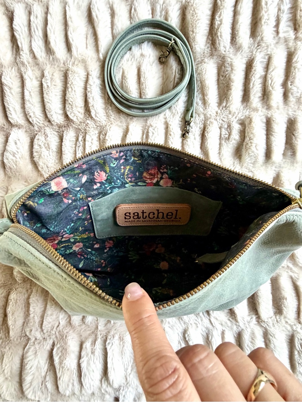 Satchel brand large Carrie